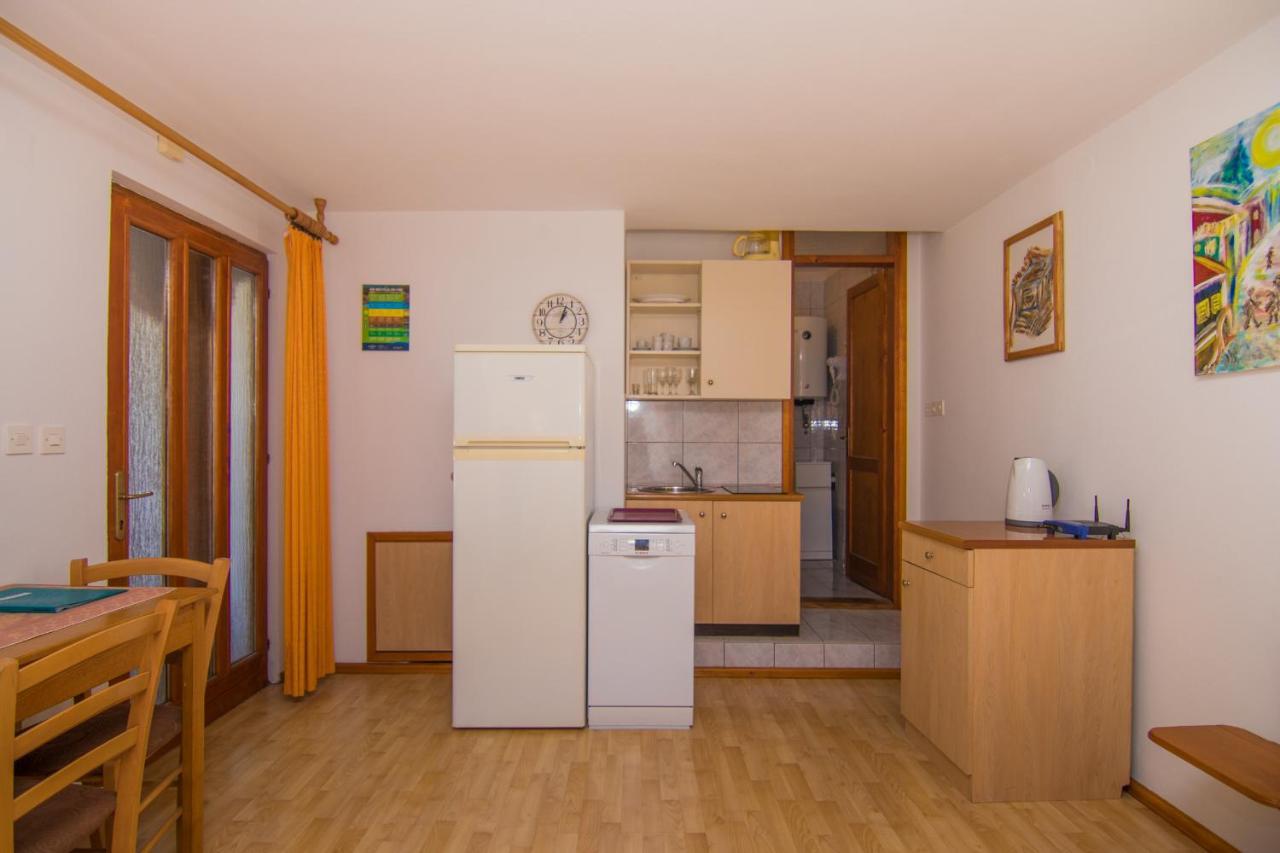 Apartmani Villa Kalinic Njivice Dış mekan fotoğraf