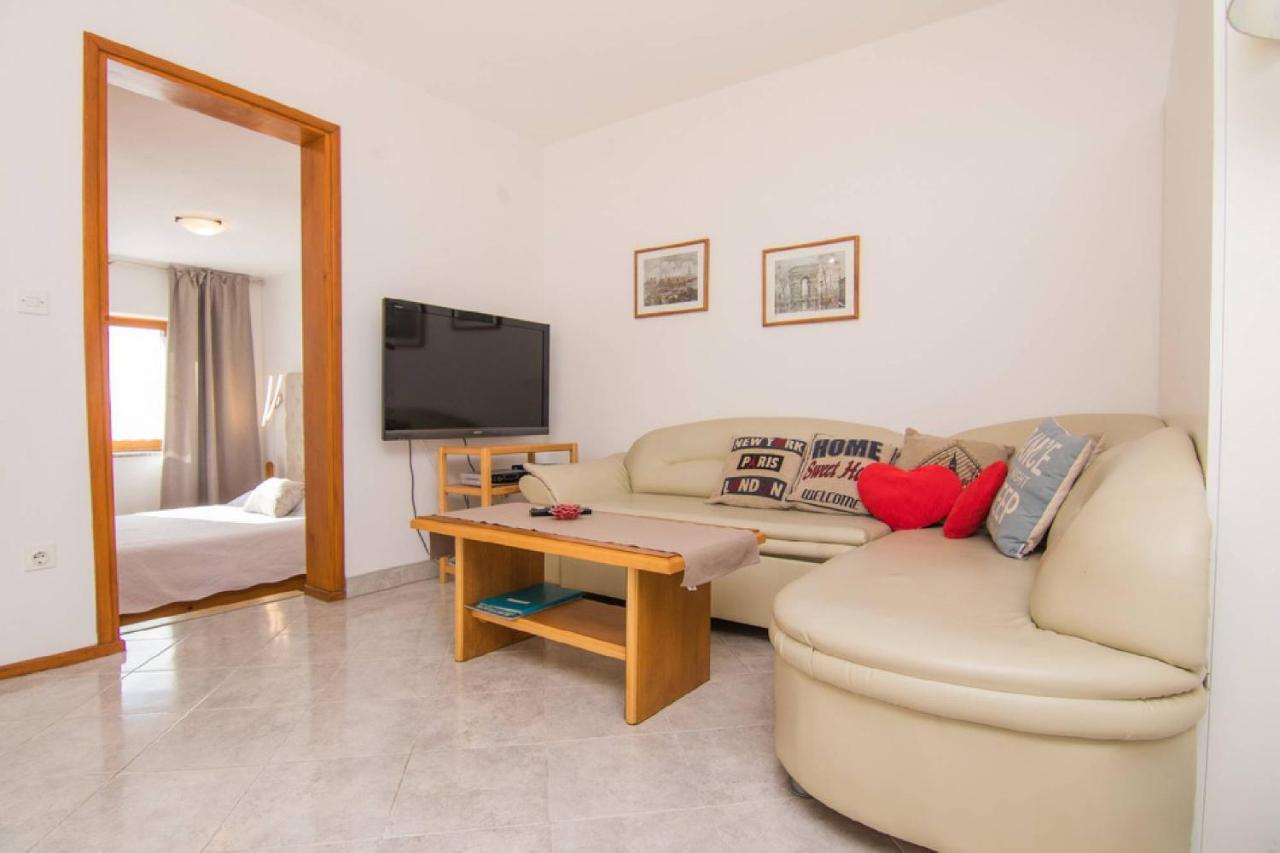 Apartmani Villa Kalinic Njivice Dış mekan fotoğraf
