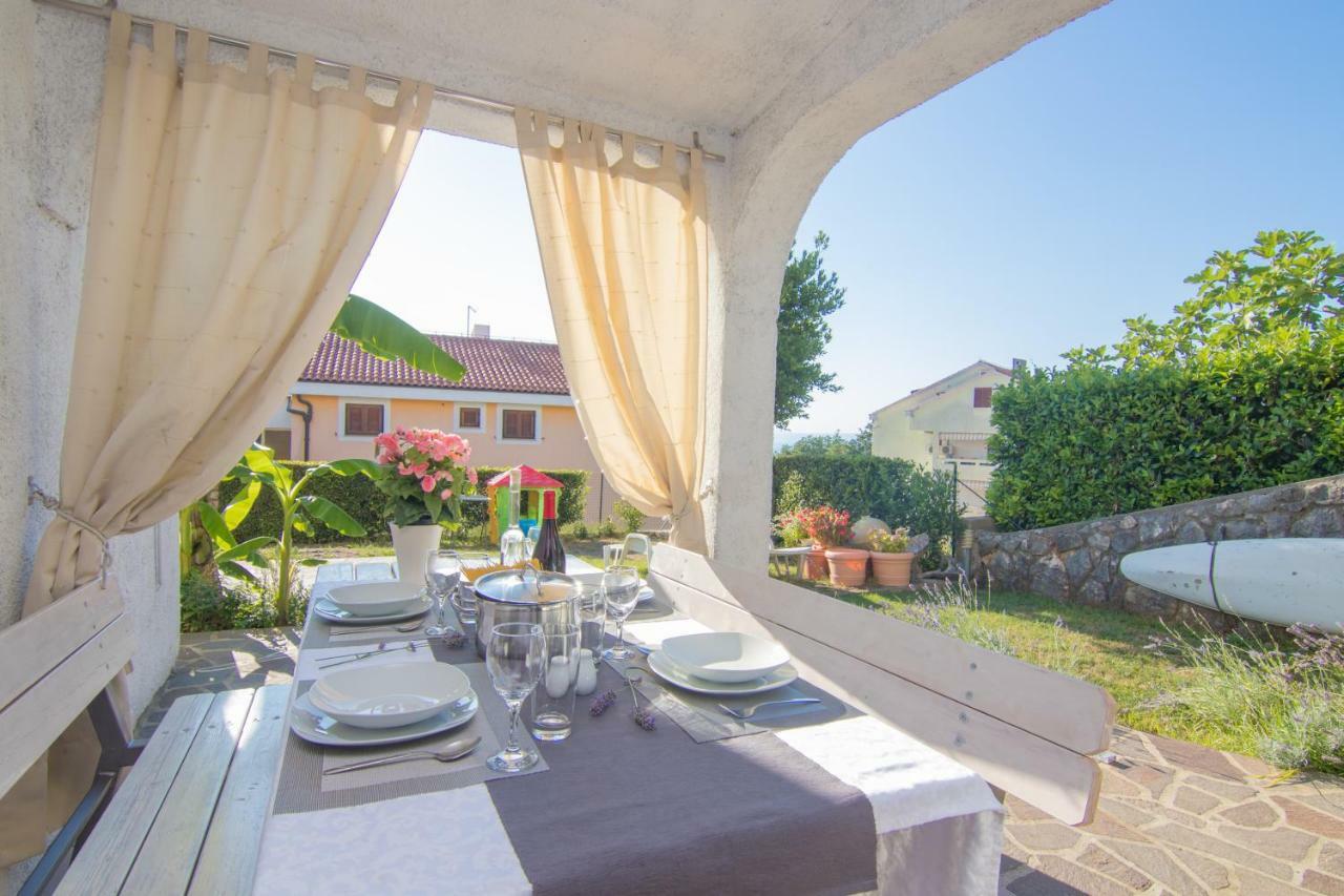 Apartmani Villa Kalinic Njivice Dış mekan fotoğraf