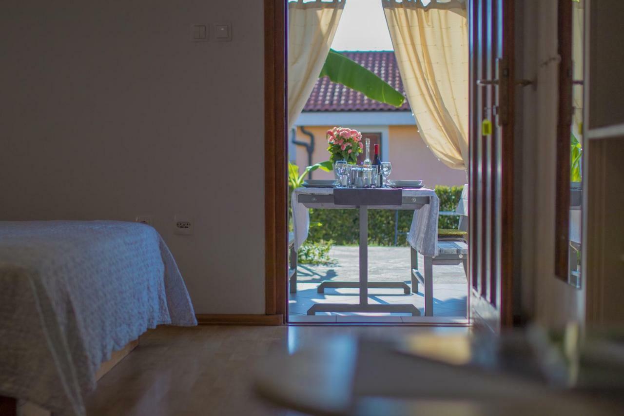 Apartmani Villa Kalinic Njivice Dış mekan fotoğraf