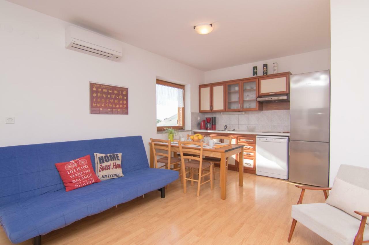 Apartmani Villa Kalinic Njivice Dış mekan fotoğraf