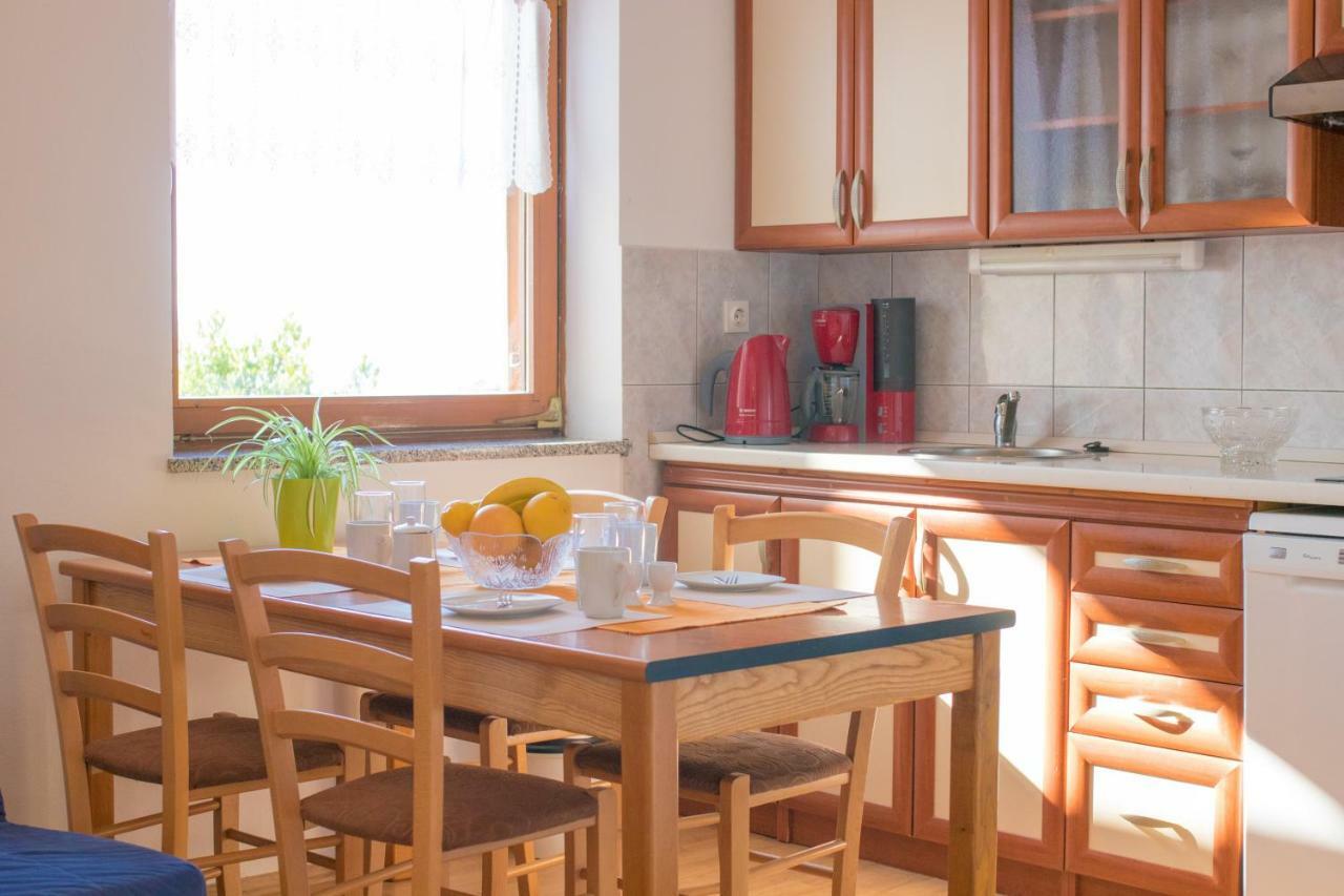 Apartmani Villa Kalinic Njivice Dış mekan fotoğraf