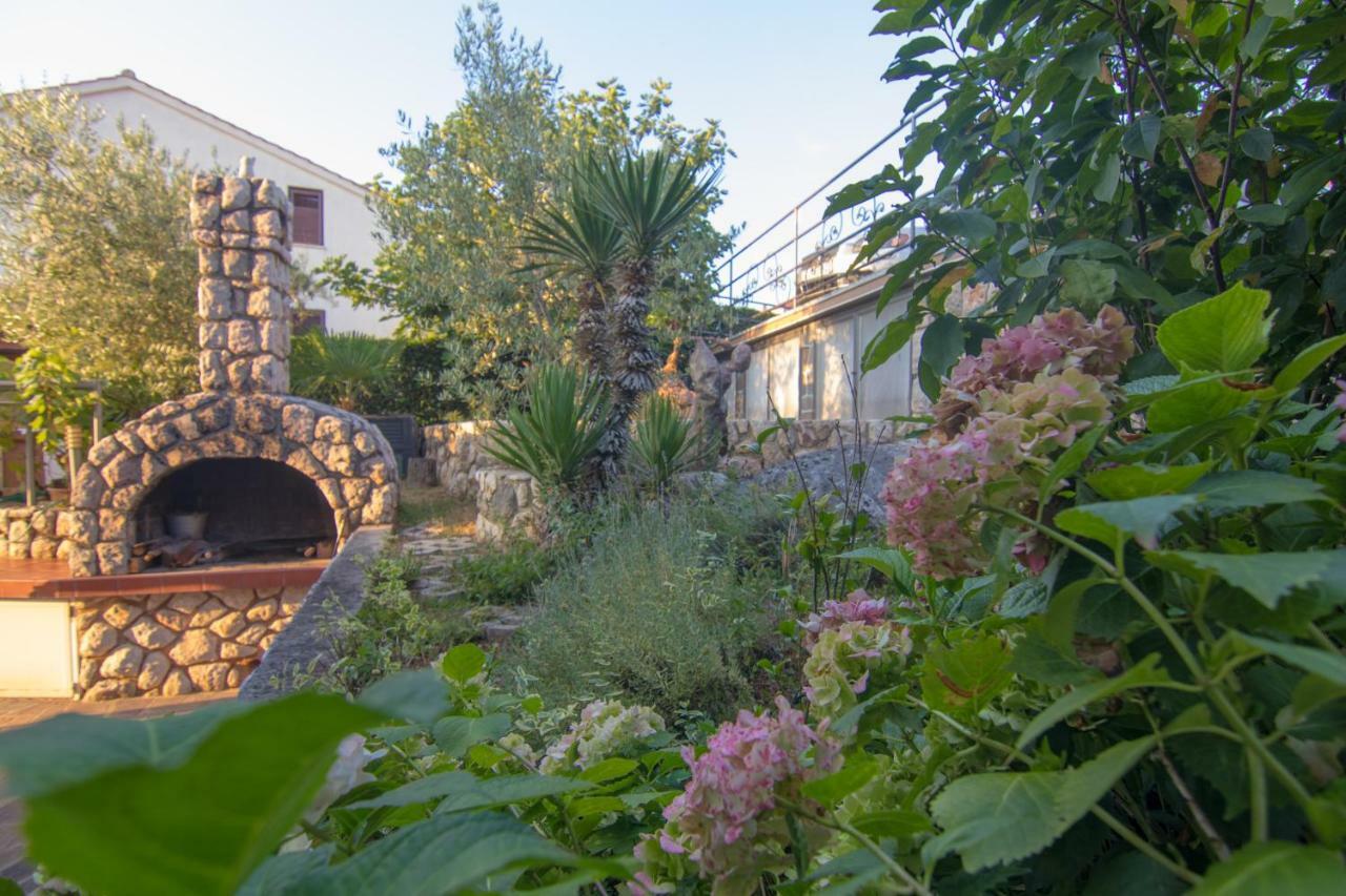 Apartmani Villa Kalinic Njivice Dış mekan fotoğraf