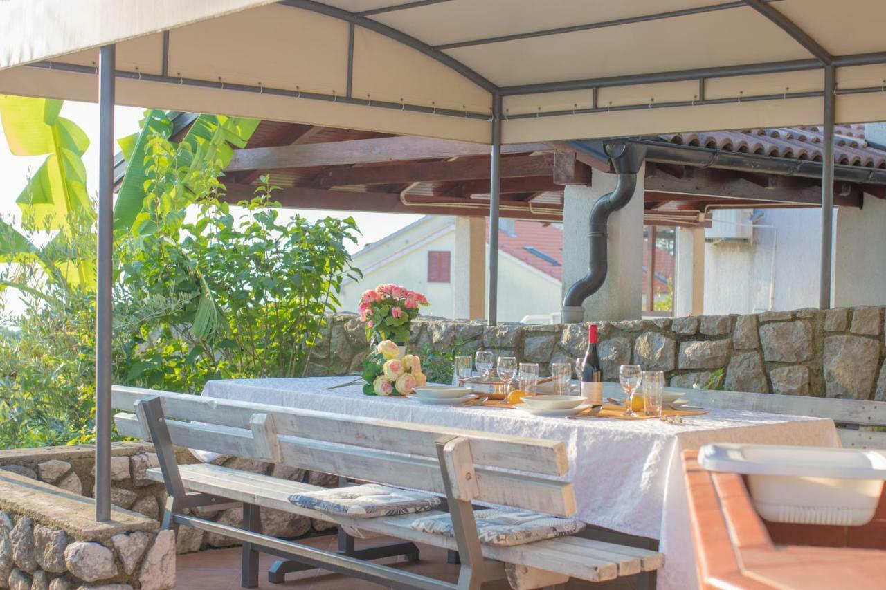 Apartmani Villa Kalinic Njivice Dış mekan fotoğraf