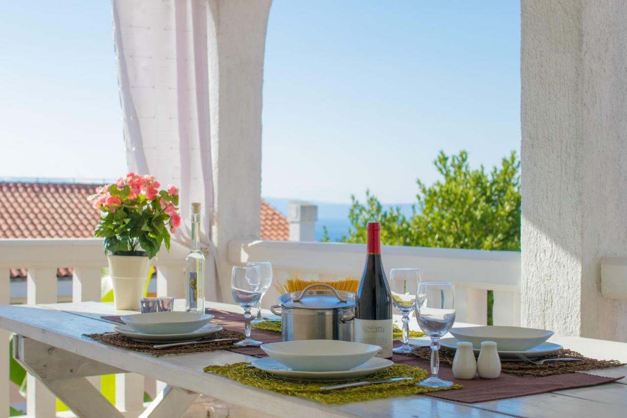 Apartmani Villa Kalinic Njivice Dış mekan fotoğraf